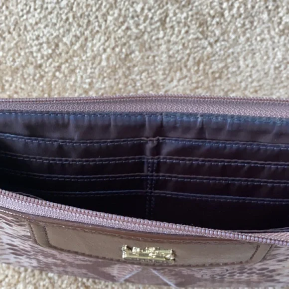 Coach Wallet - Picture 5 of 5